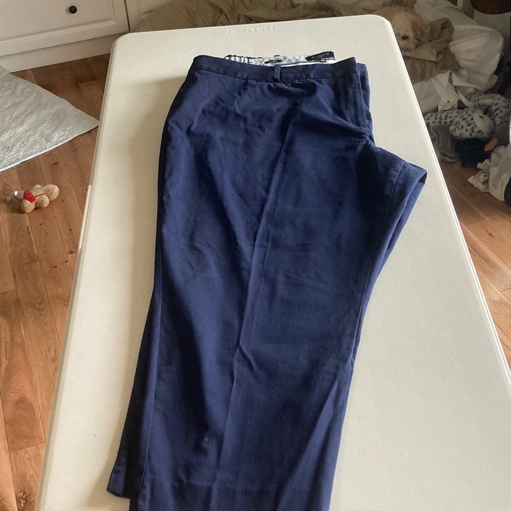 SKU #35 Talbots Navy Capris